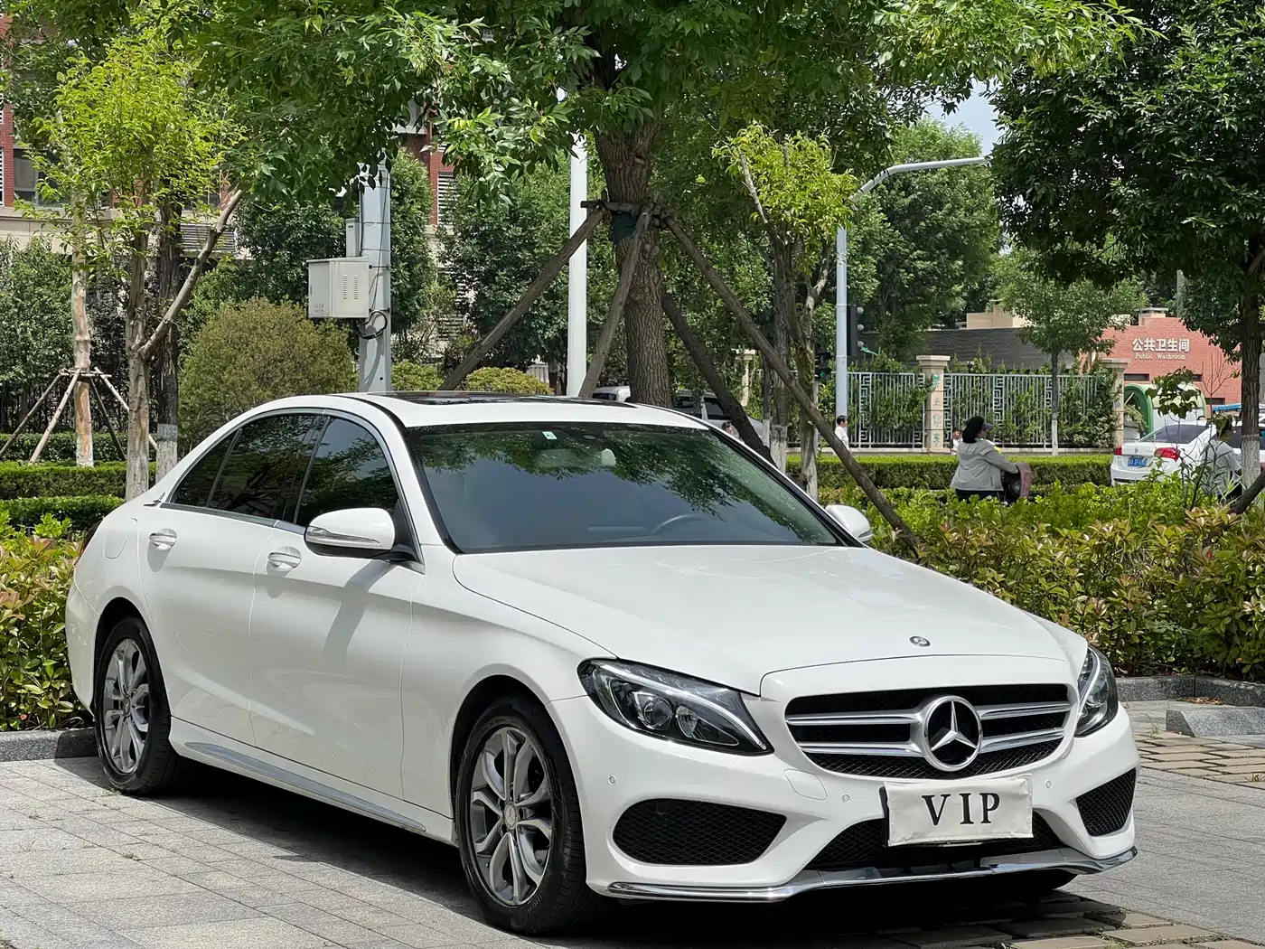 Mercedes-Benz C-Class 2015 C 180 L Sport фото 3