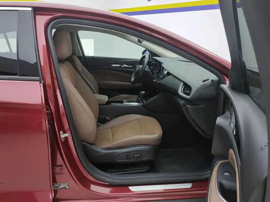 Фото 8 - Buick Regal