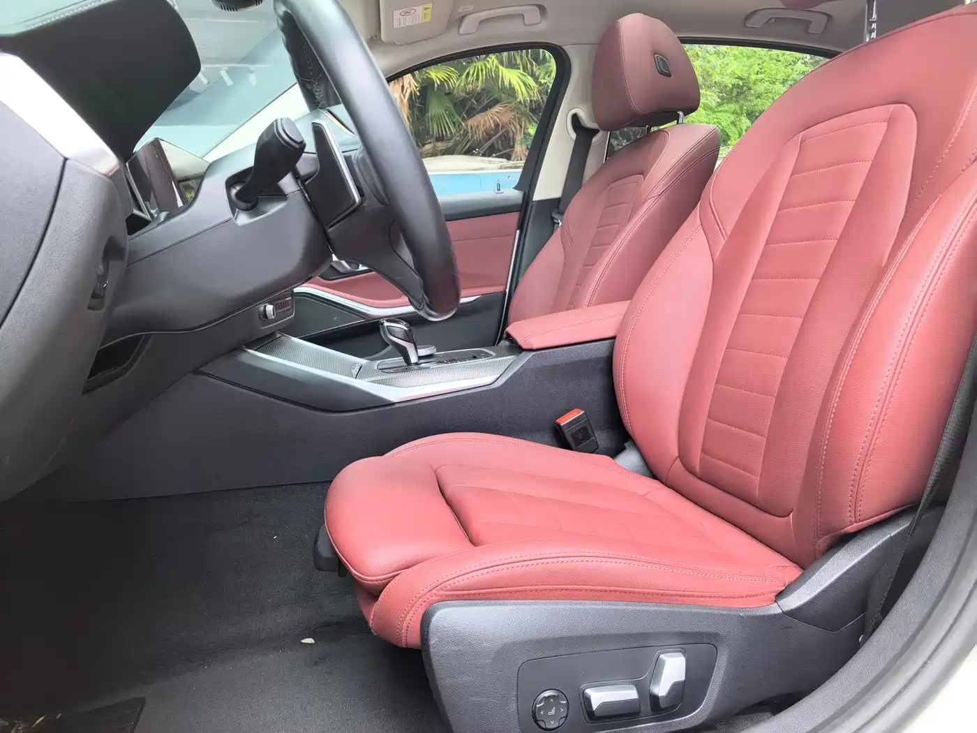 BMW 3 Series 2021 Facelift 325Li M Sport Shadow Edition фото 7