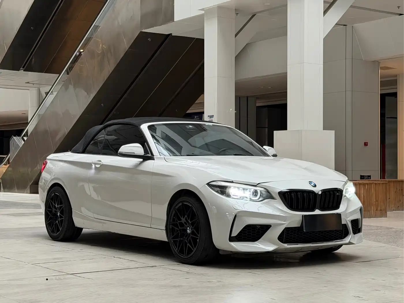 BMW 2 Series (Import) 2019 225i Convertible Coupe Sport Design Package фото 3