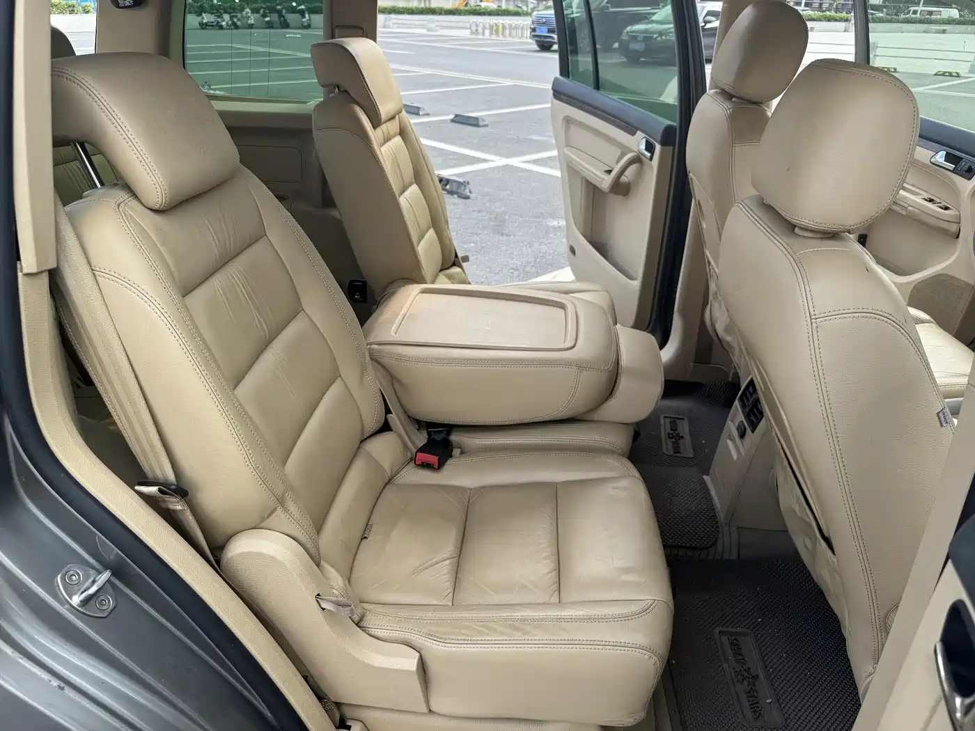 Volkswagen Touran 2008 Model 1.8T Premium Smart Edition Automatic 7-Seater фото 29
