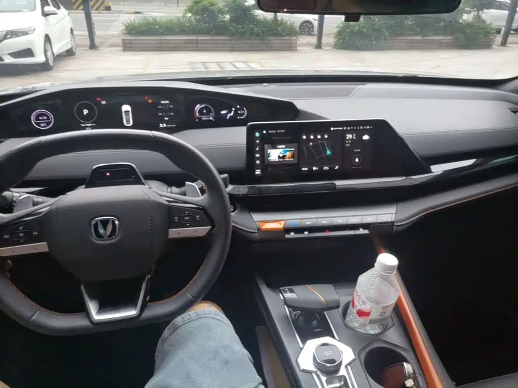 CHANGAN UNI-V