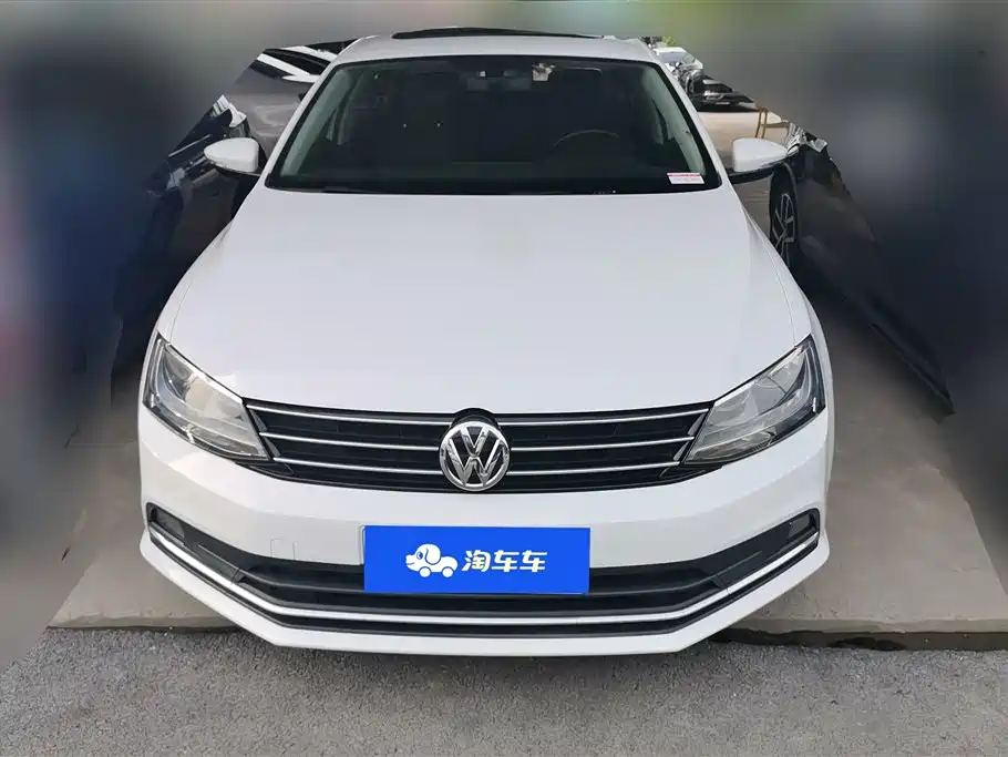 Volkswagen Sagitar 2018 1.6L Automatic Comfort фото 2