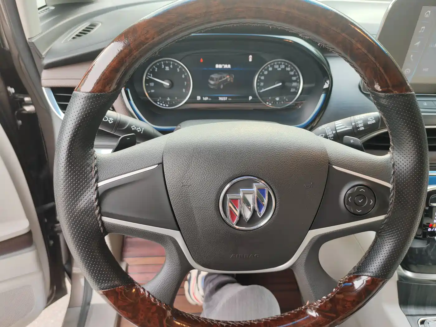 BUICK GL8