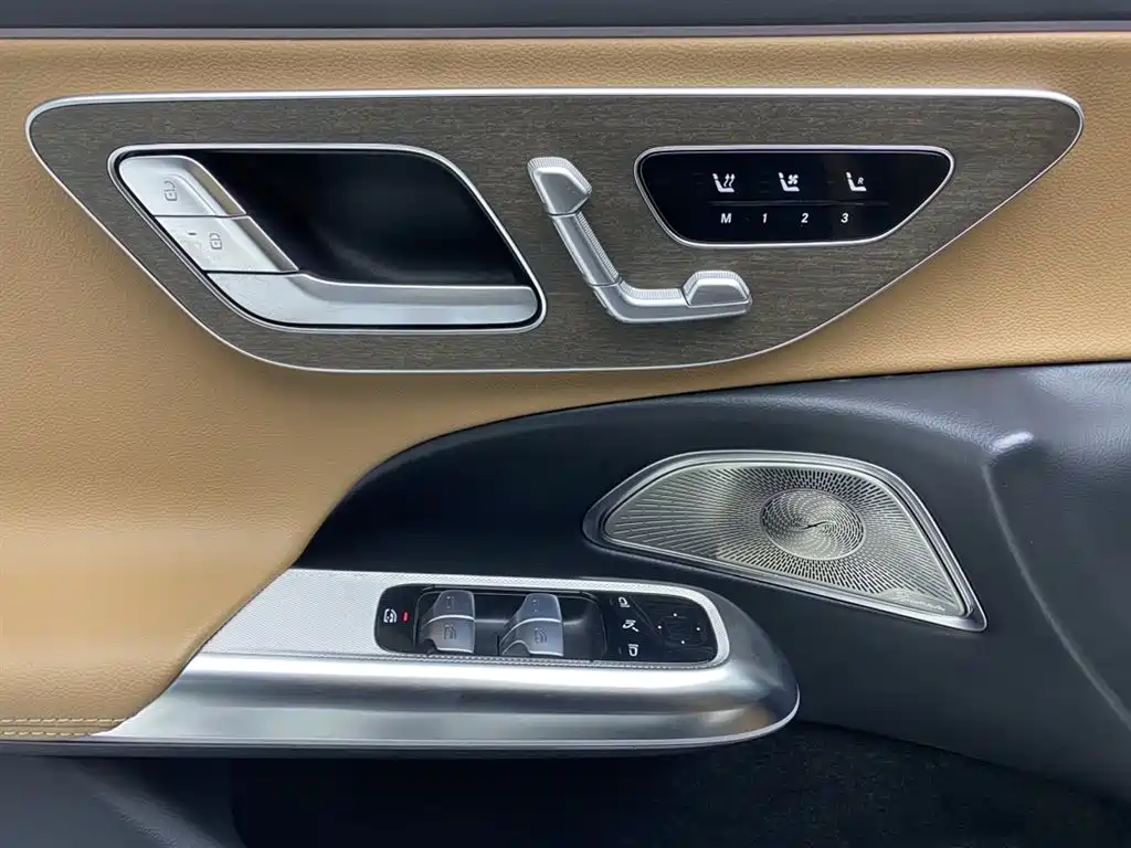 Mercedes-Benz E-Class 2024 Facelift E 300 L Luxury фото 27