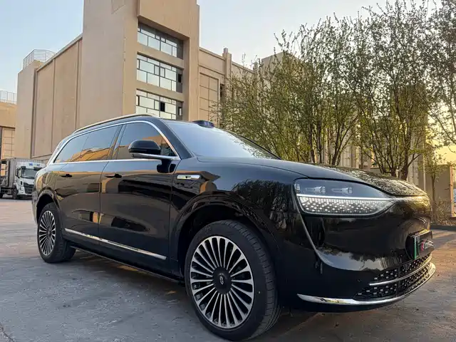 AITO ASK THE WORLD M9