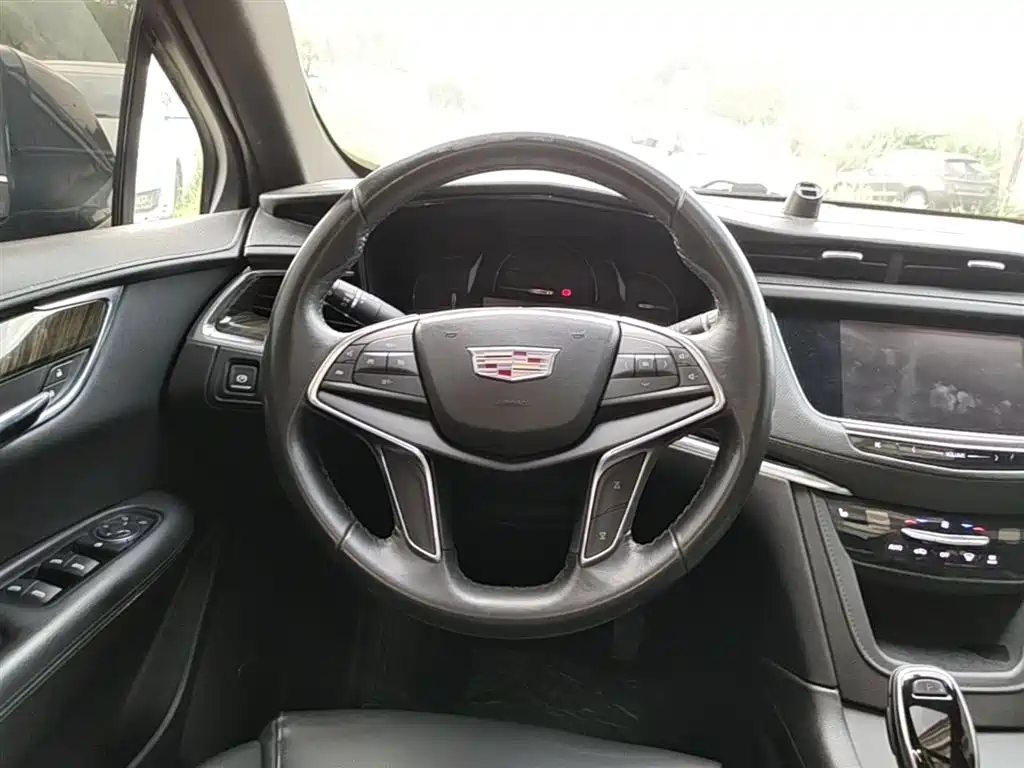 Cadillac XT5 2018 28E AWD Technology Model фото 11