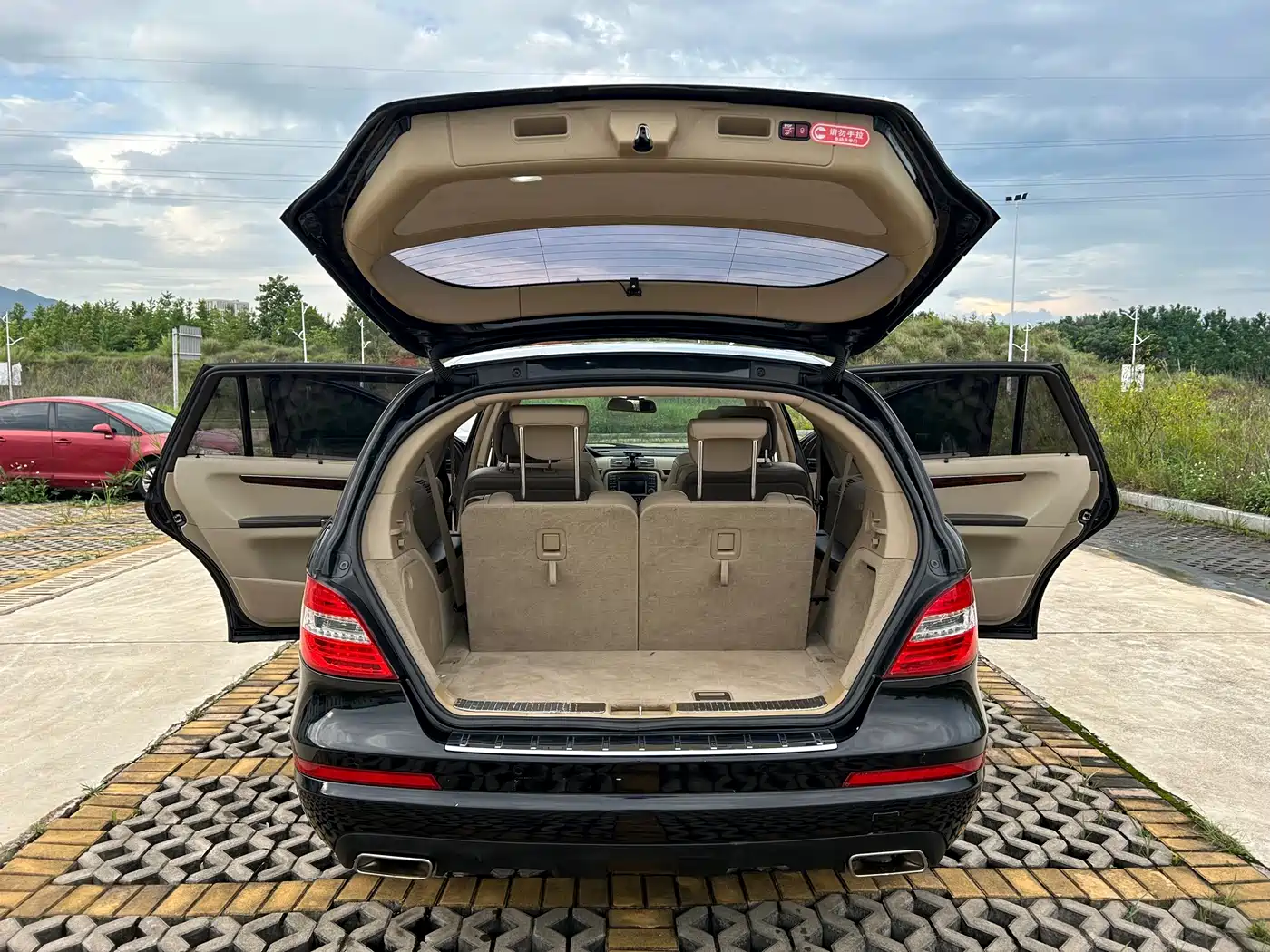 Mercedes-Benz R-Class 2011 R 350 L 4MATIC фото 10