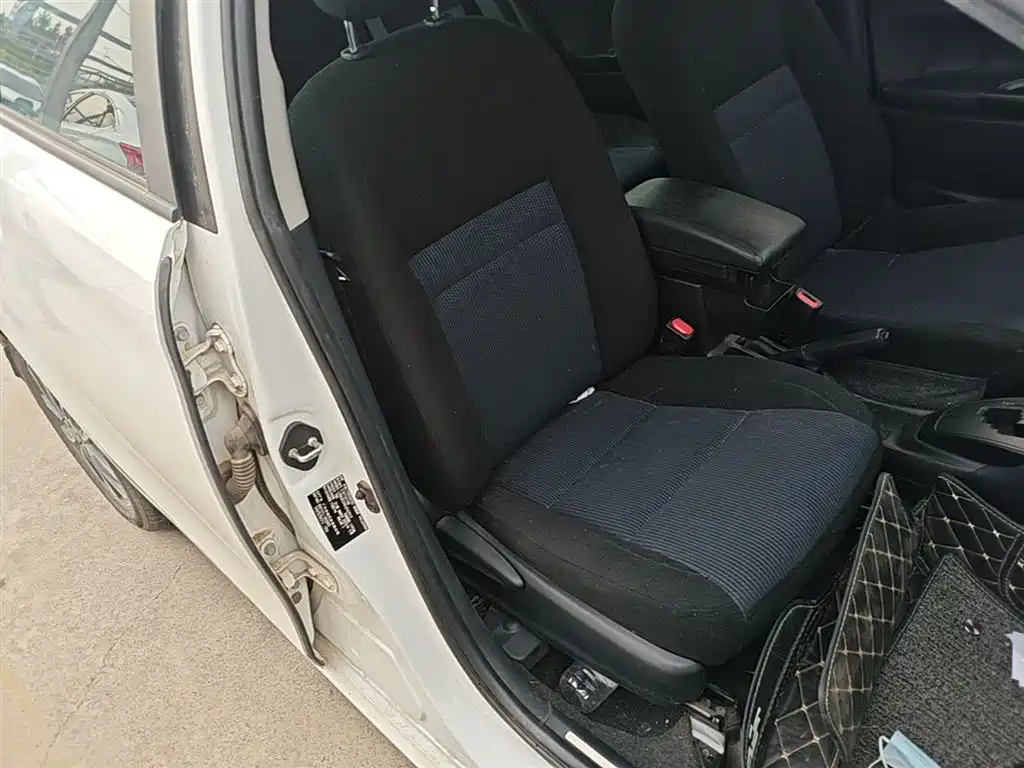 Toyota YARiS L Zhi Xiang 2020 1.5L CVT Leading Edition фото 25