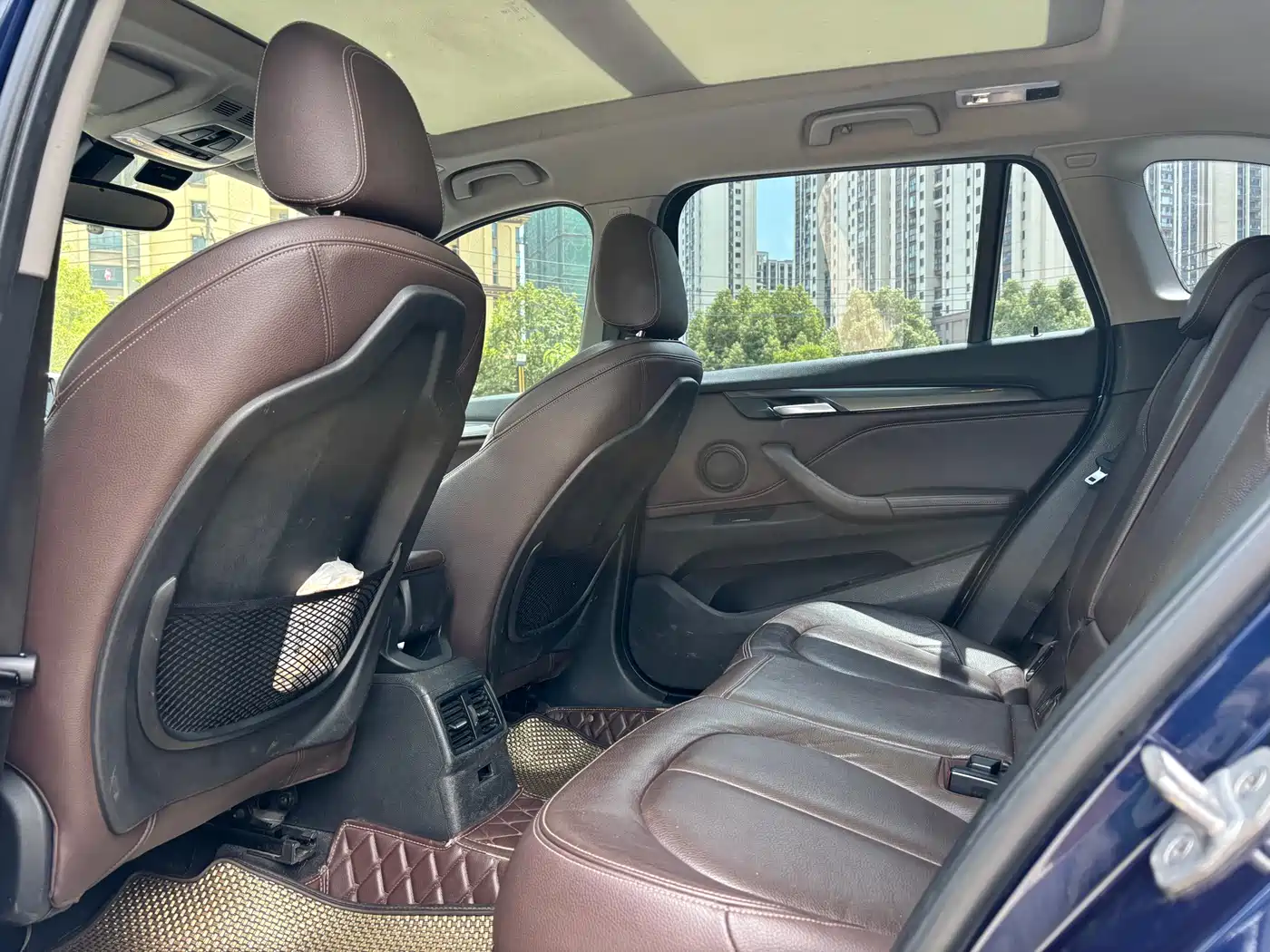 BMW X1 2019 sDrive18Li Premium Model фото 5