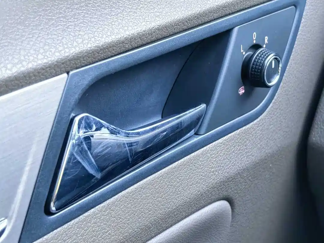 Volkswagen Bora 2013 1.6L Automatic Luxury Model фото 14