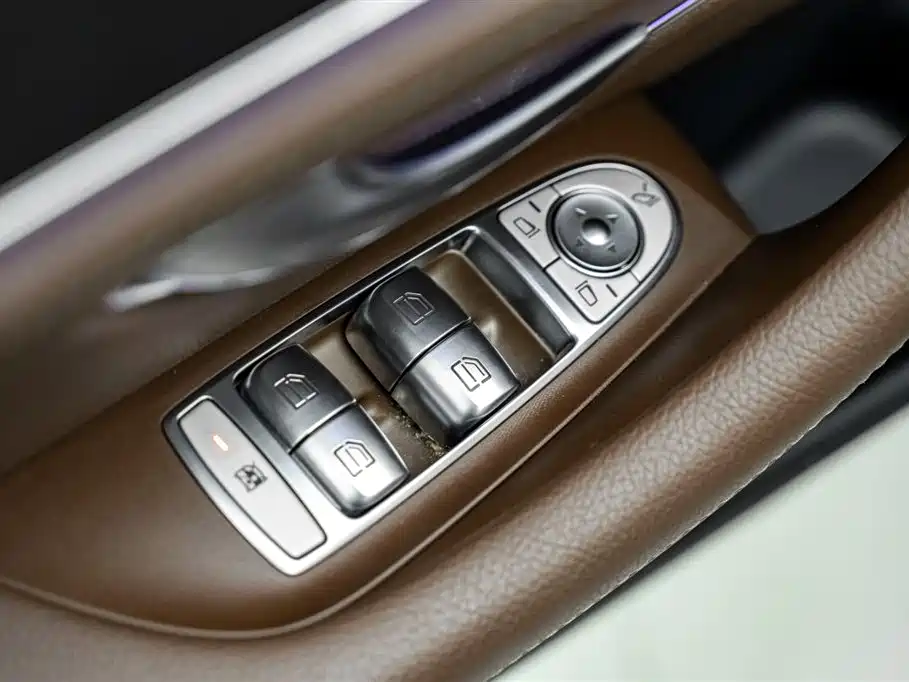 Mercedes-Benz E-Class 2020 E 260 L Sport 4MATIC фото 15