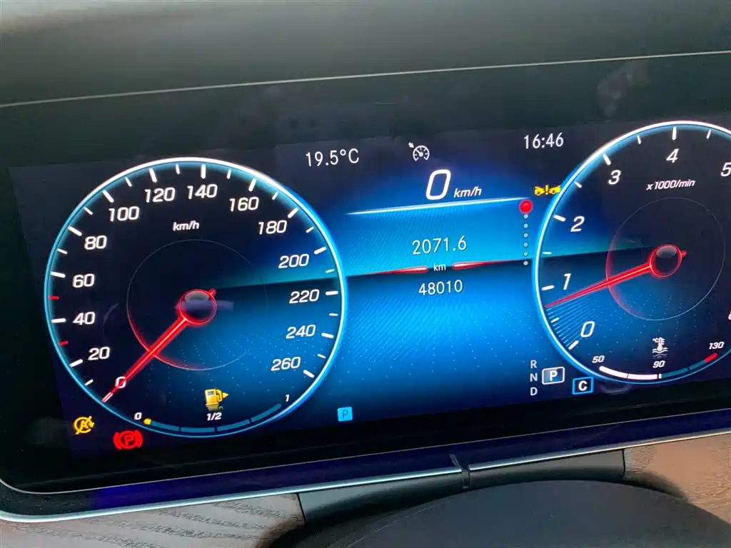 Mercedes-Benz E-Class 2023 E 300 L Fashion фото 12