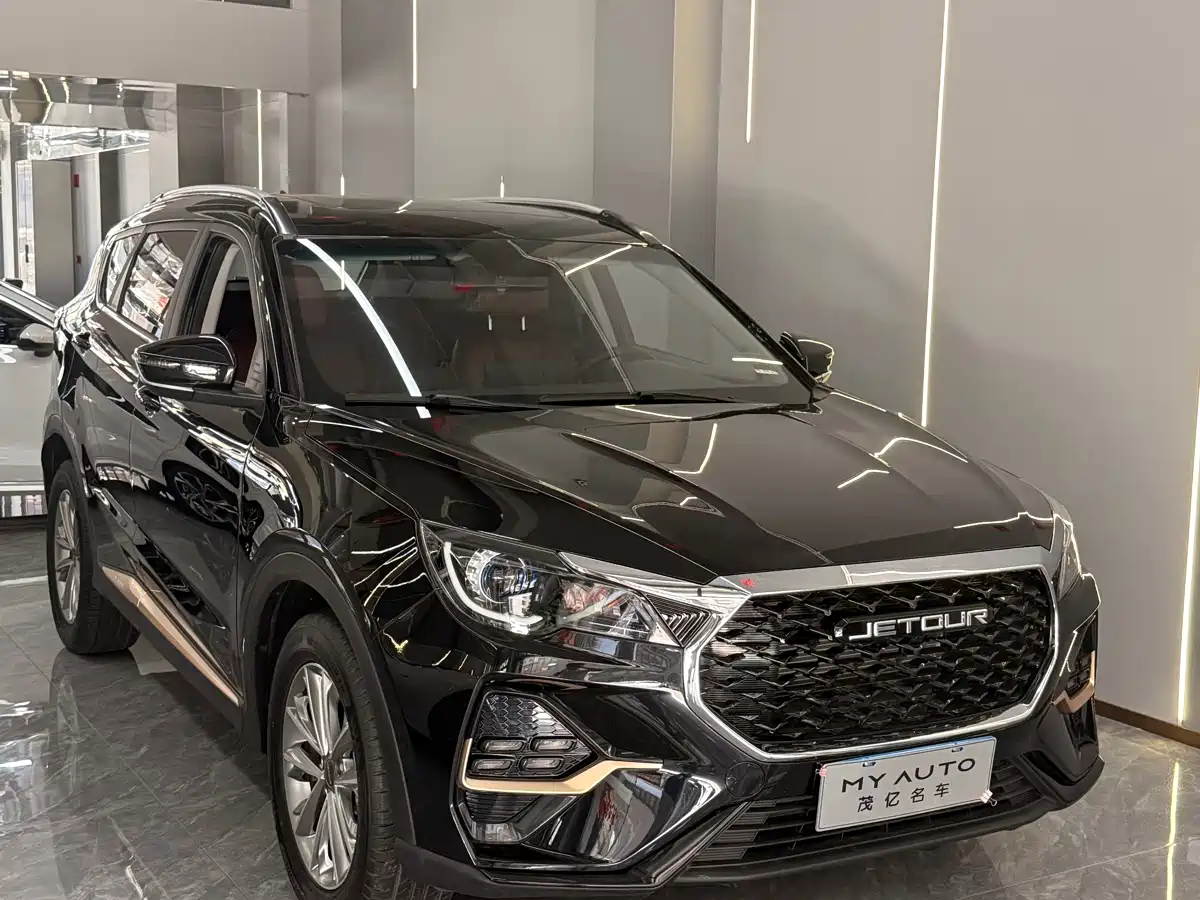 Jetour X70 2025 1.5T DCT Beyond PRO 5-seater