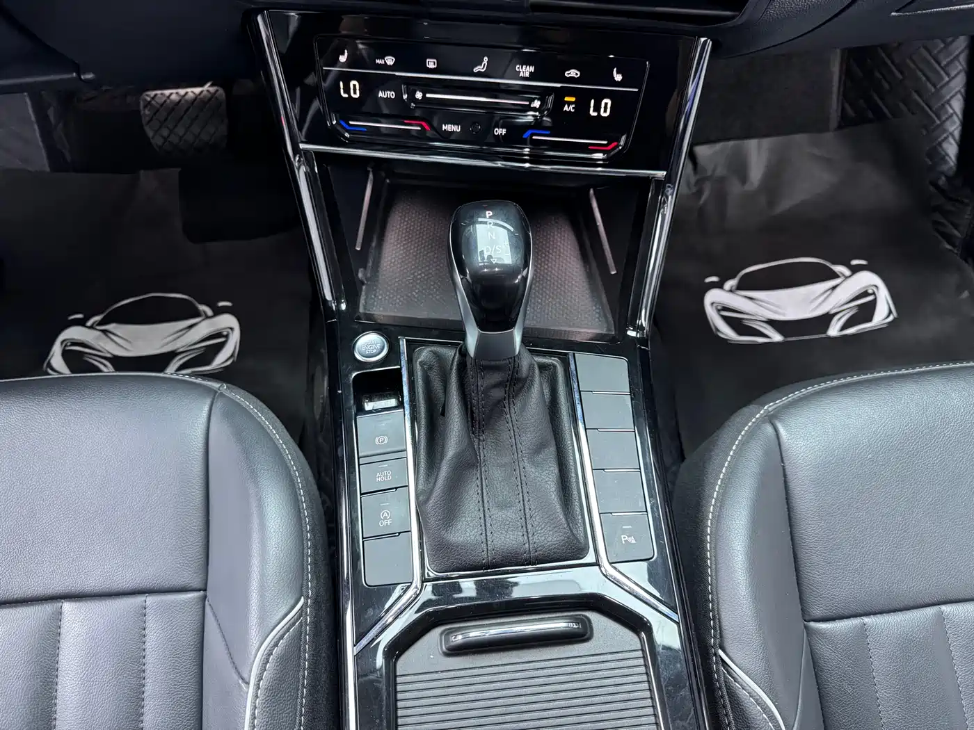 Volkswagen Passat 2023 330TSI Elite Edition фото 9