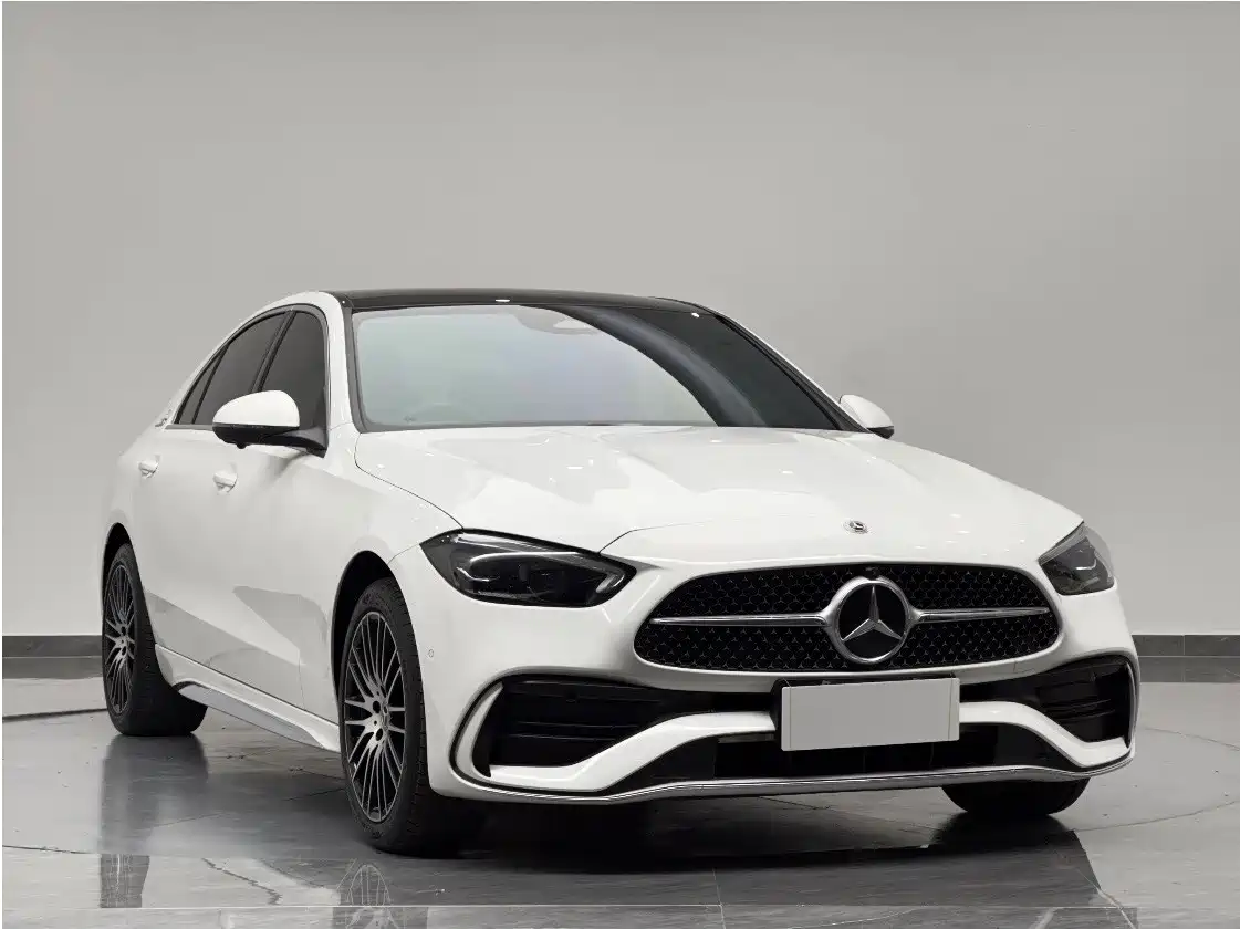Фото 3 - Mercedes-Benz C-Class