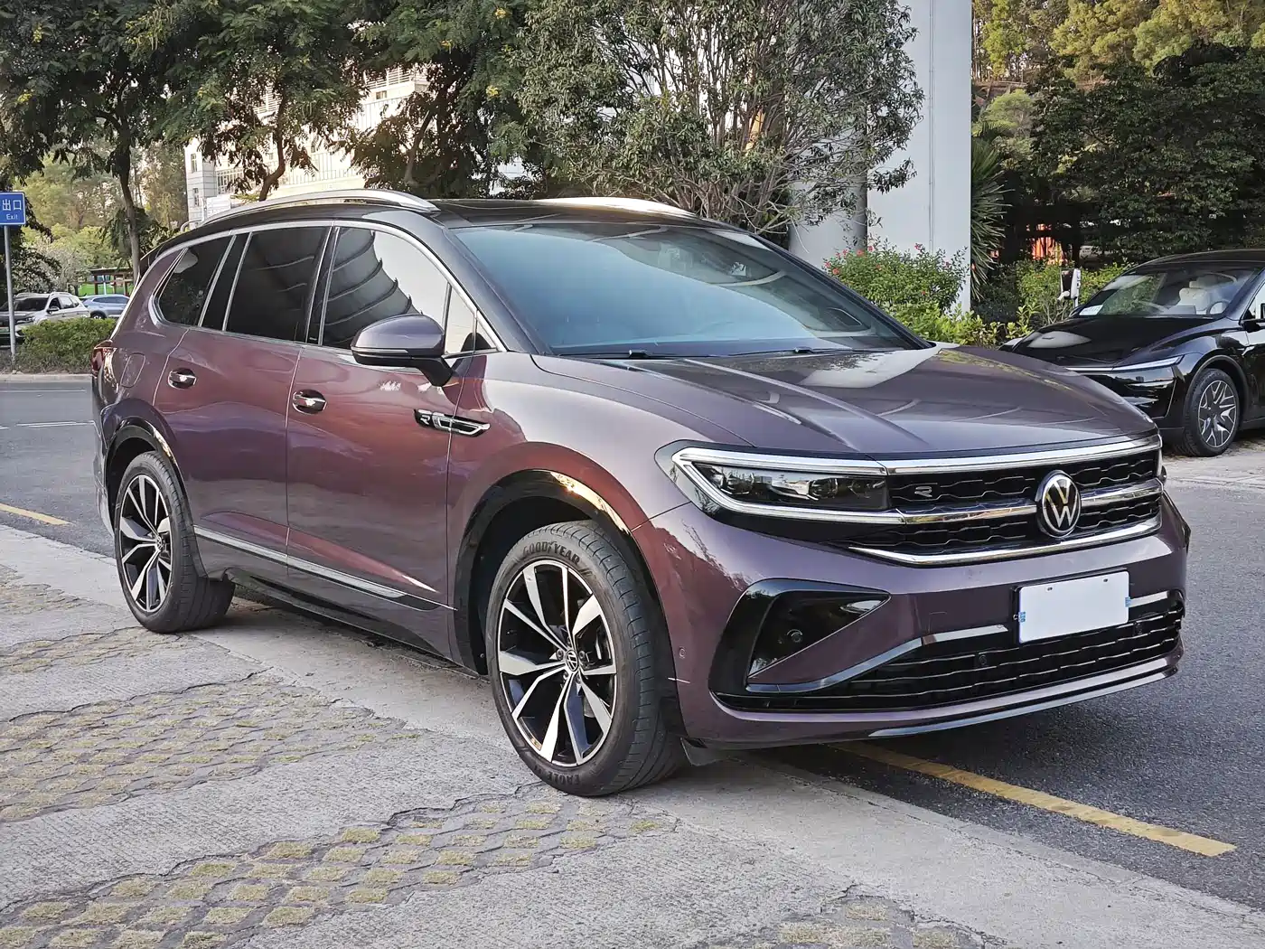 Volkswagen Talagon 2021 380TSI 4WD R-Line Explorer Edition фото 5