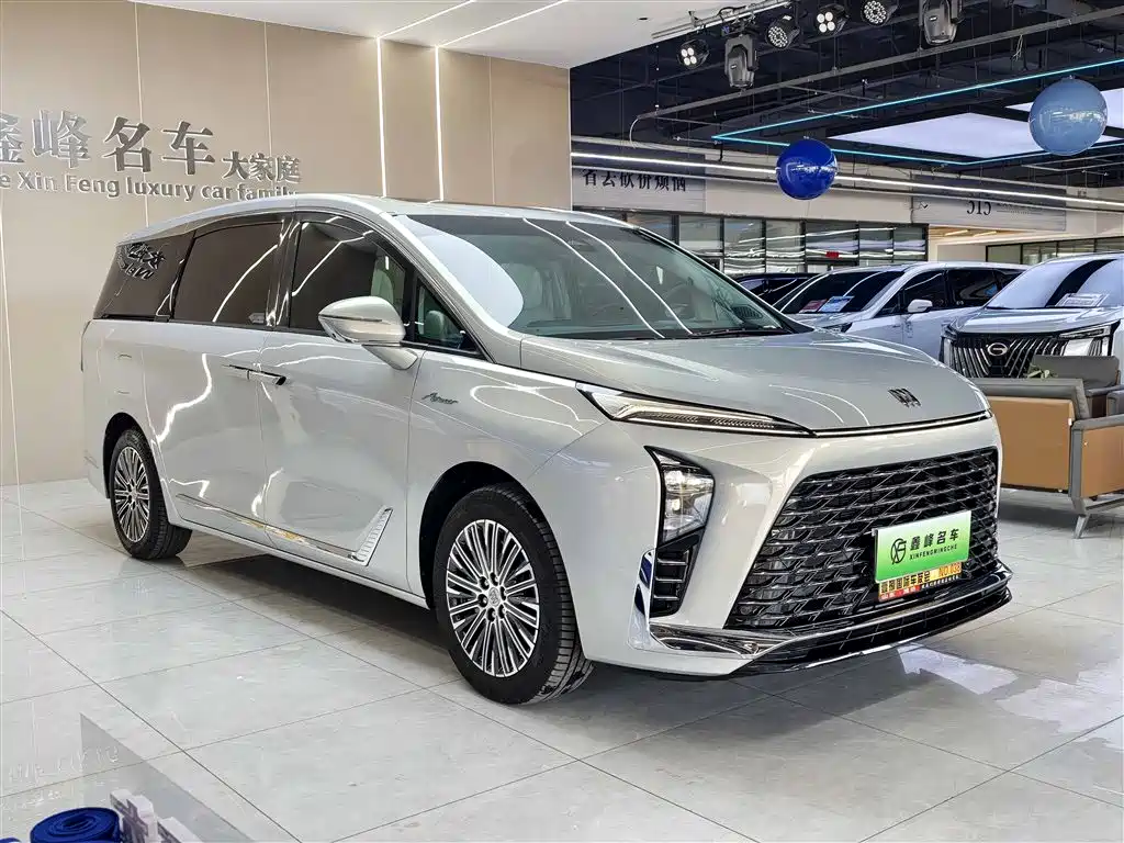 BUICK GL8 NEW ENERGY