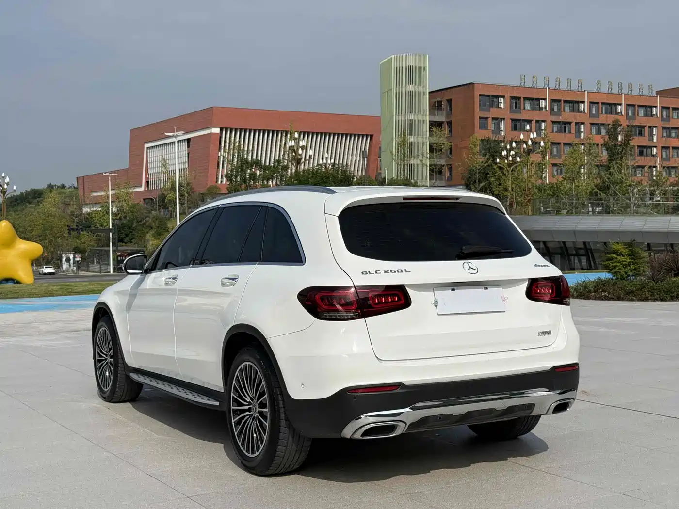 Mercedes-Benz GLC 2022 Facelift II GLC 260 L 4MATIC Sport Model фото 22