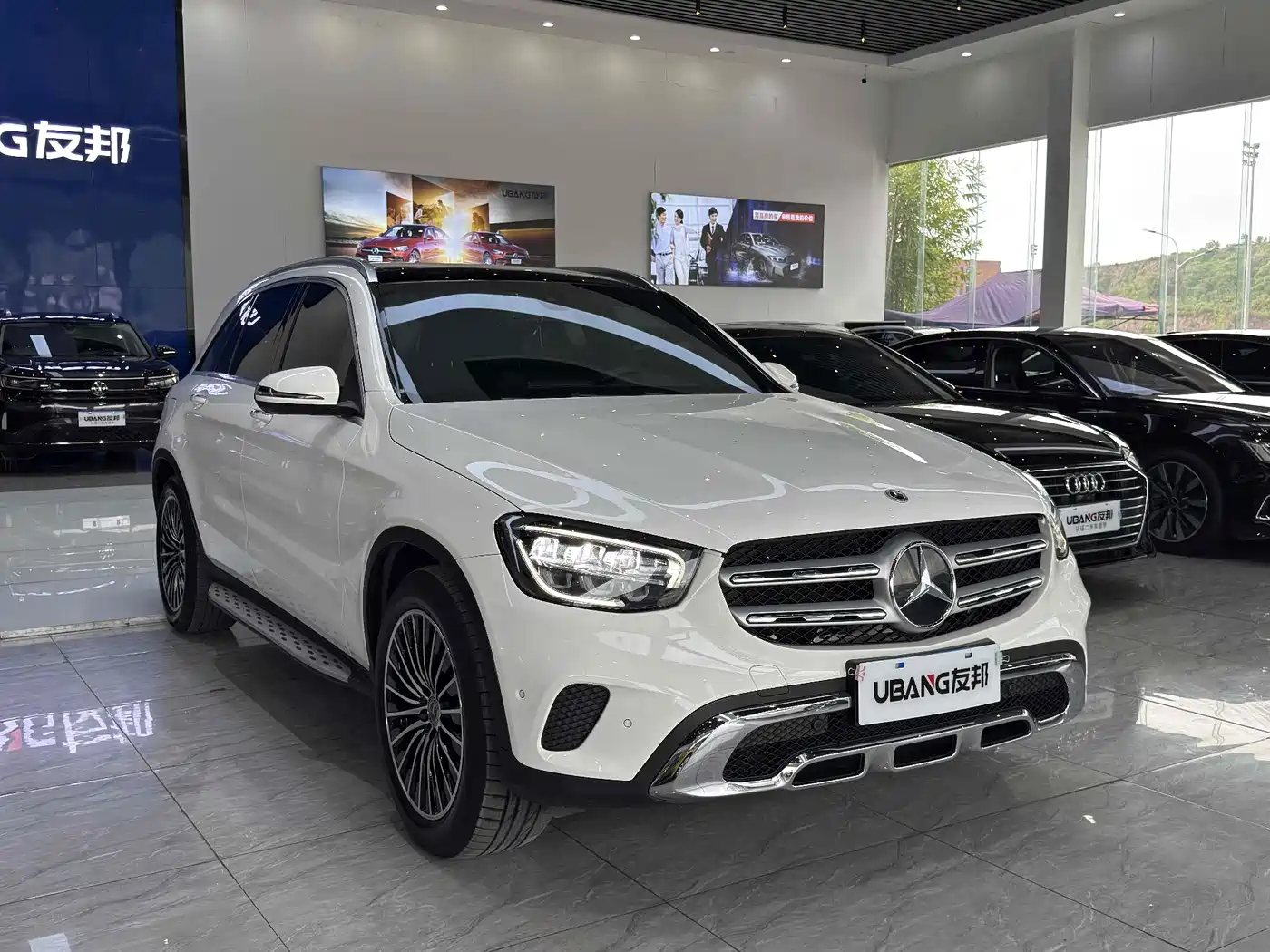 MERCEDES-BENZ GLC