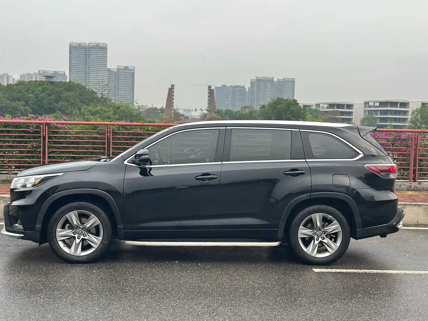 Toyota Highlander 2017 2.0T 4WD Premium 7-Seater фото 4