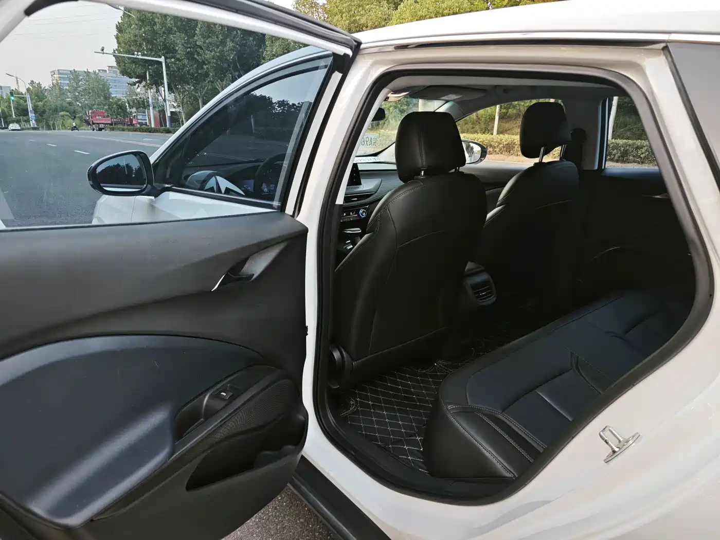 Фото 12 - Buick Velite 6