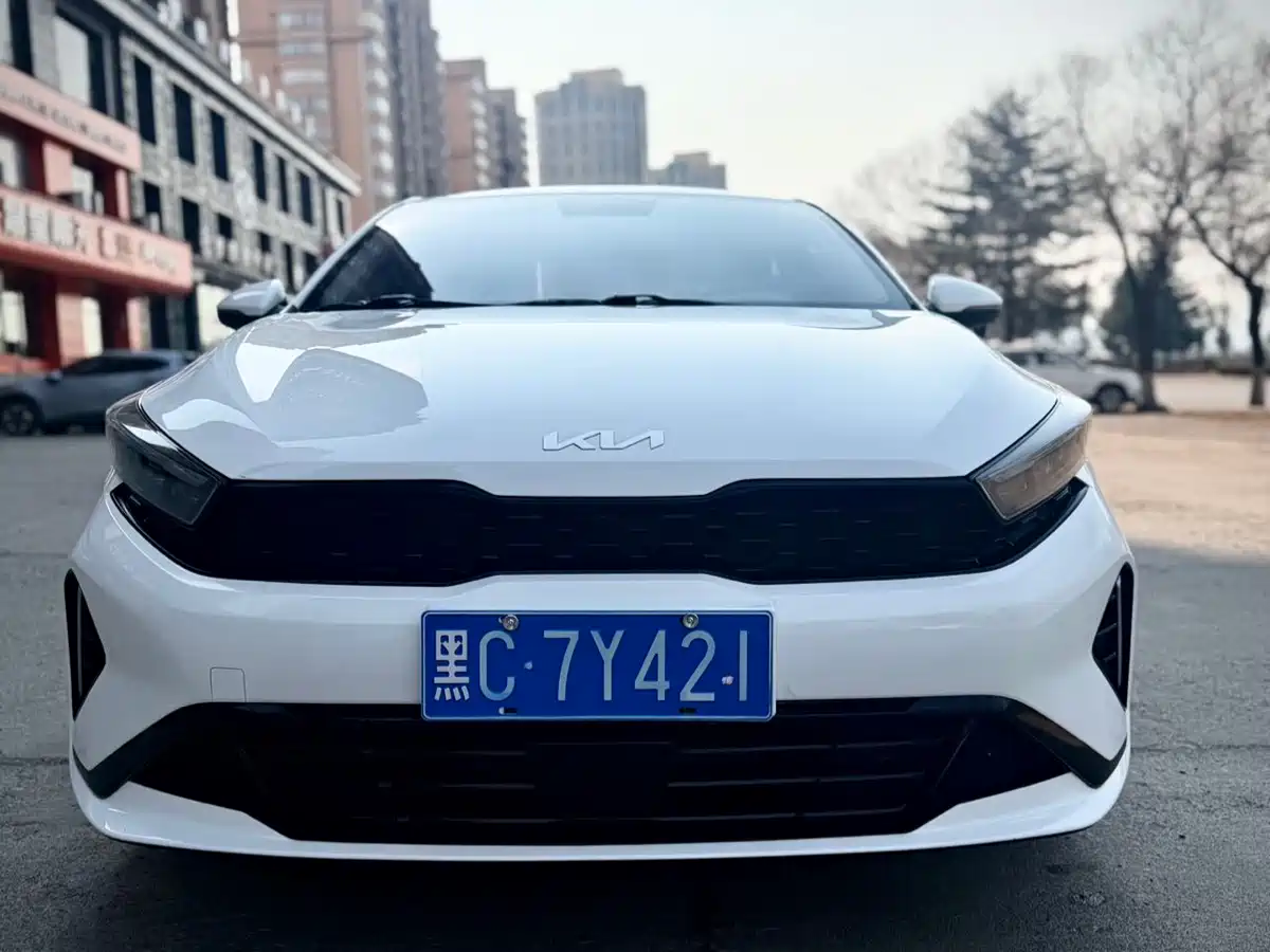 Kia K3 2023 Model 1.5L CVT Luxury Edition фото 2