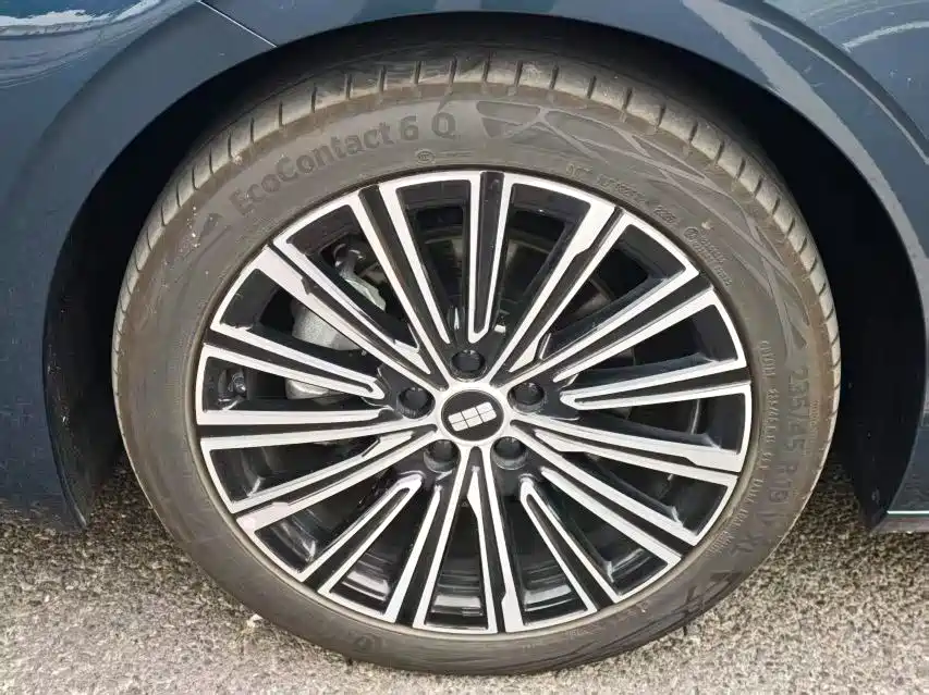 Geely Galaxy Galaxy A7 2025 EM-i фото 8