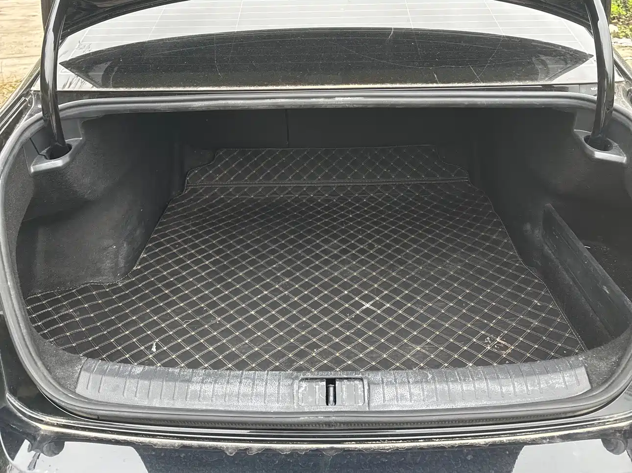 Volkswagen Magotan 2023 2 Million Units Commemorative Edition 280TSI DSG Comfort фото 15