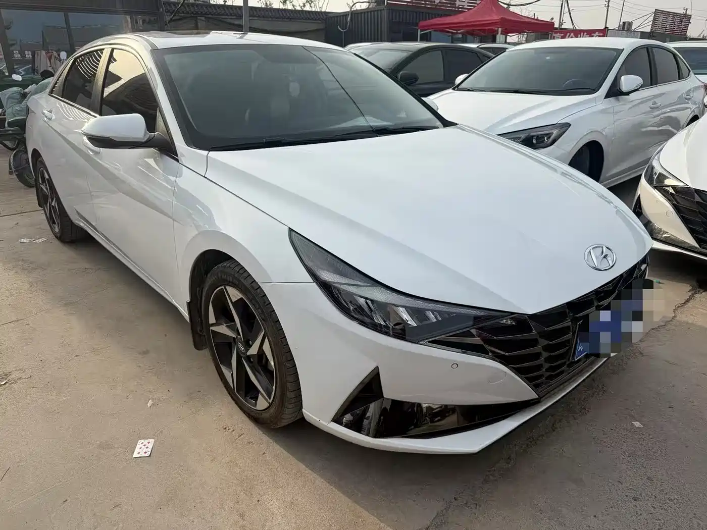 صورة 3 - Hyundai Elantra