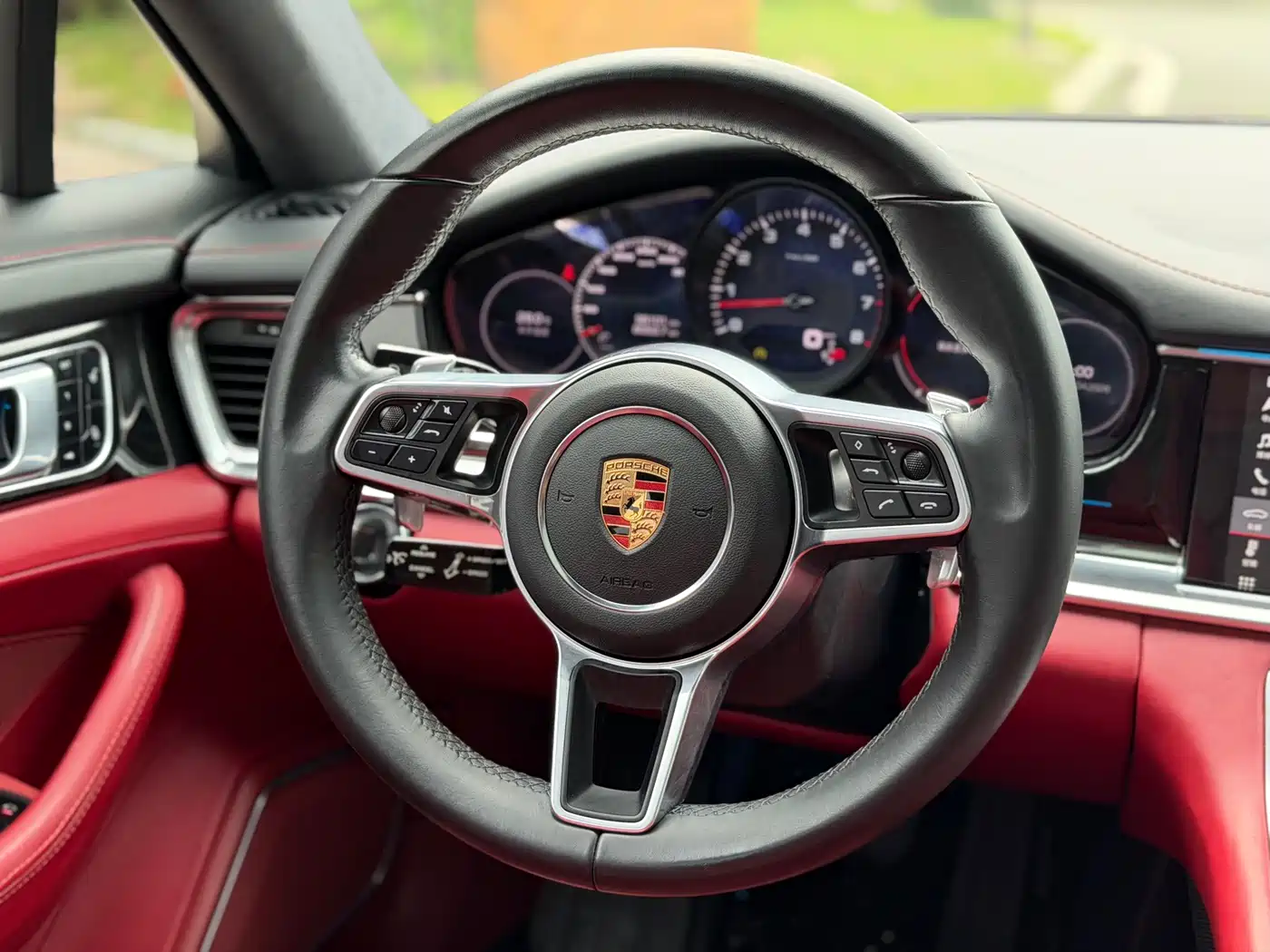Porsche Panamera 2017 Panamera 3.0T фото 20