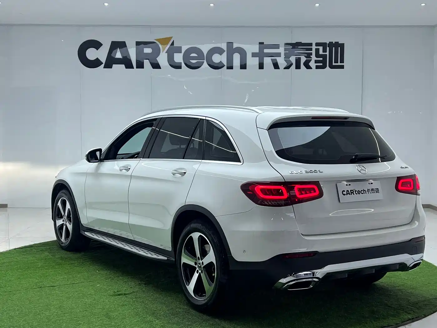 Mercedes-Benz GLC 2022 Facelift GLC 260 L 4MATIC Dynamic фото 6