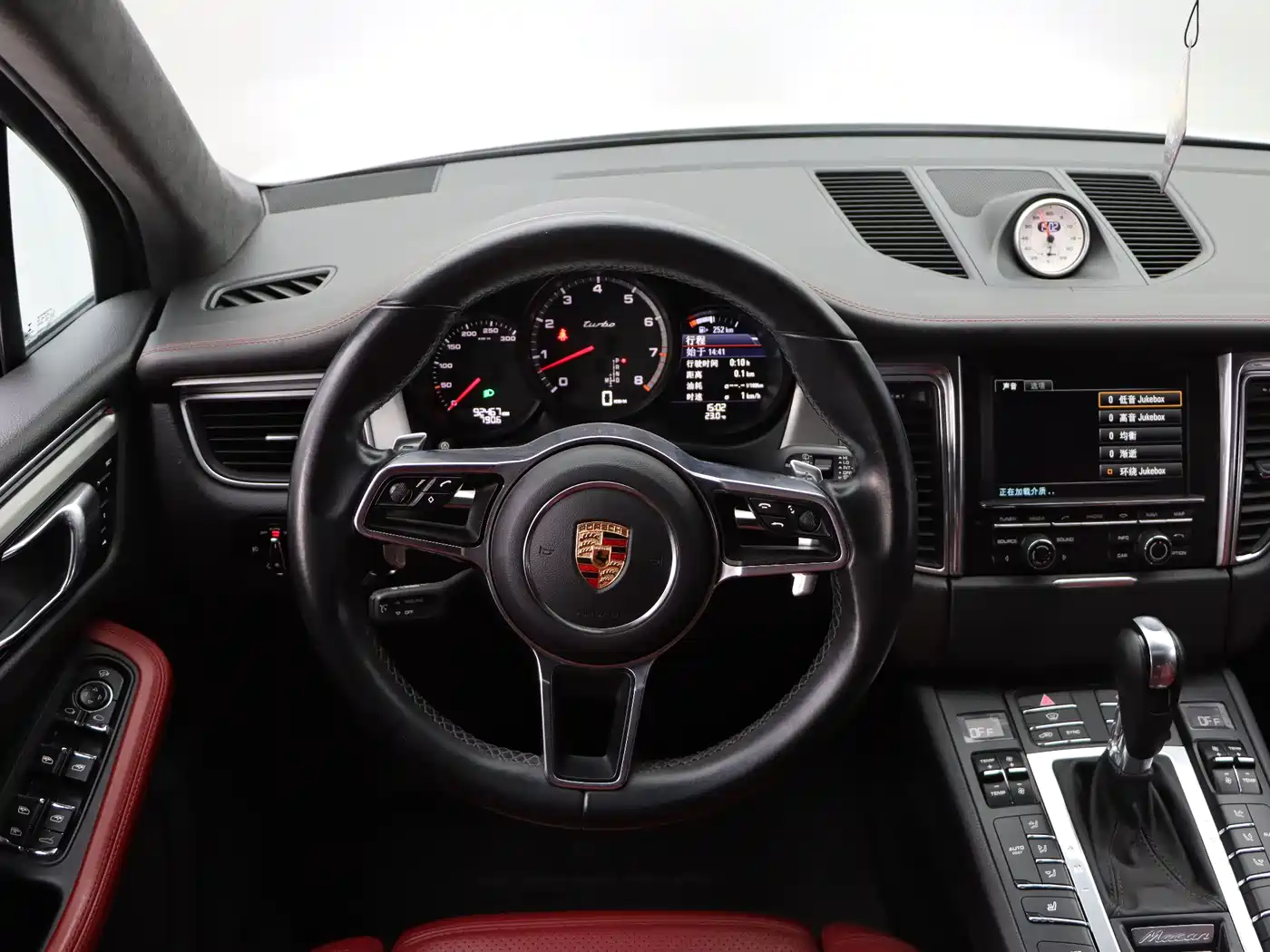 Porsche Macan 2014 Macan Turbo 3.6T фото 11