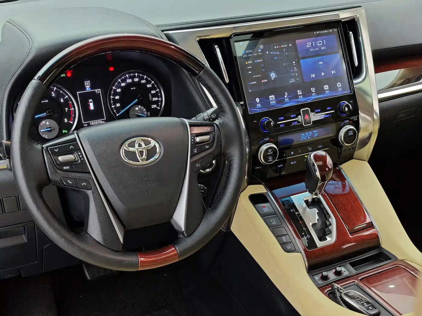 Toyota Alphard 2015 3.5L Luxury Edition фото 7