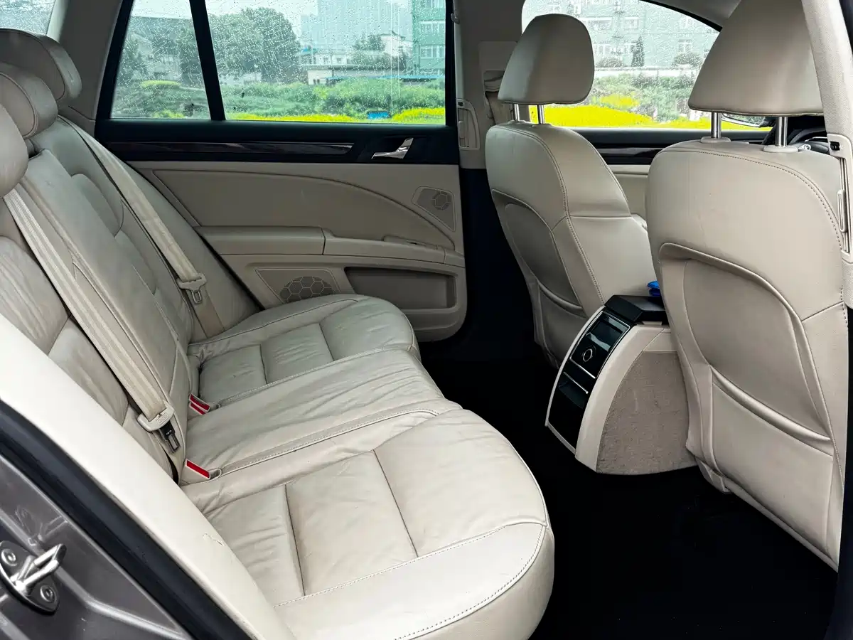 Škoda Superb (Import) 2013 Touring Edition 2.0TSI Premium фото 7