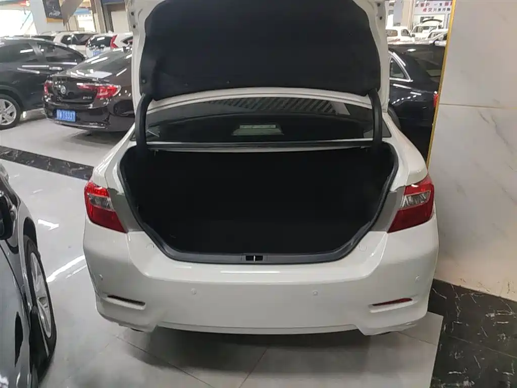 Toyota Camry 2012 Junrui 2.0S Dynamic Edition фото 19