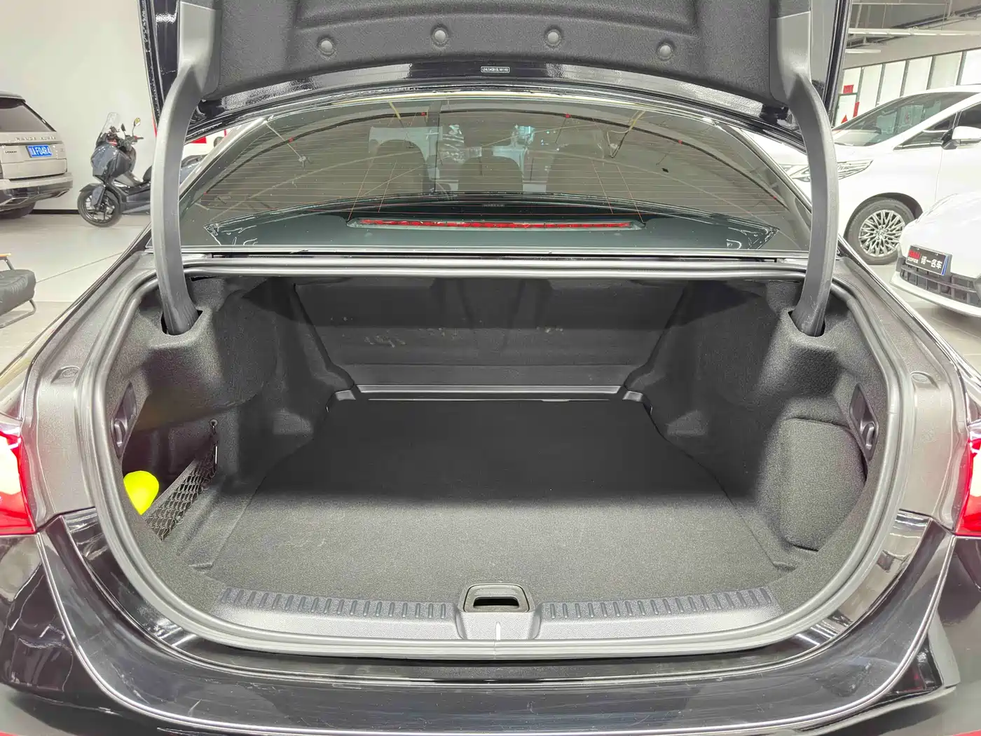 Mercedes-Benz E-Class 2025 Facelift E 300 L Luxury фото 26