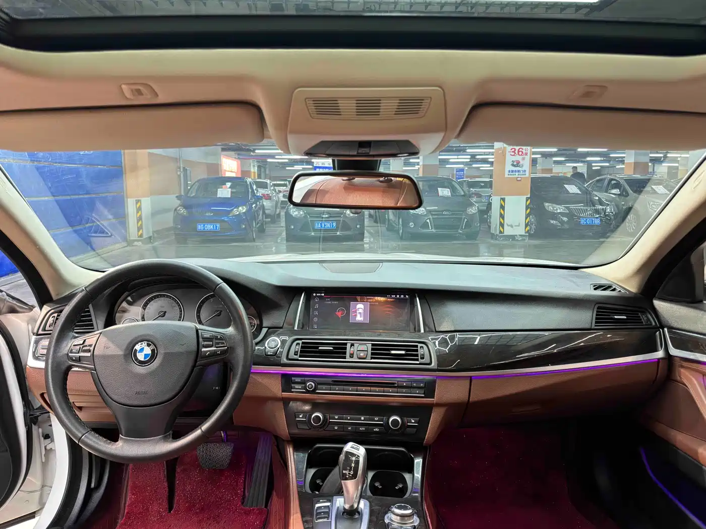 BMW 5 Series 2014 525Li Leading фото 6