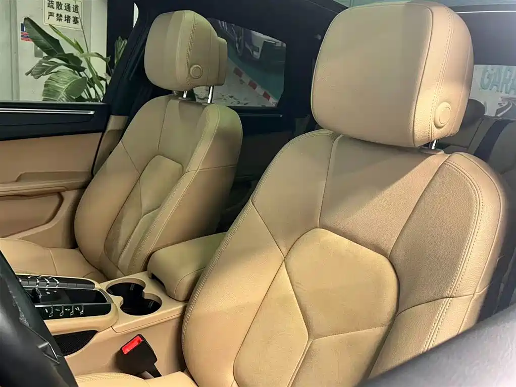 Porsche Macan 2020 Macan 2.0T фото 10