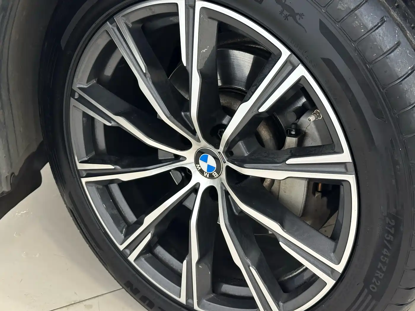BMW X5 2023 xDrive 30Li M Sport Package фото 28