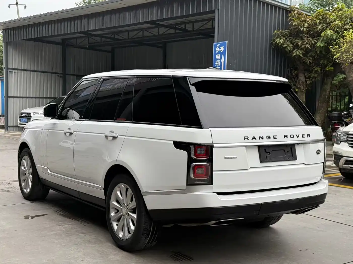 Land Rover Range Rover 2013 5.0 SC V8 AB Ultimate Genesis Edition фото 7