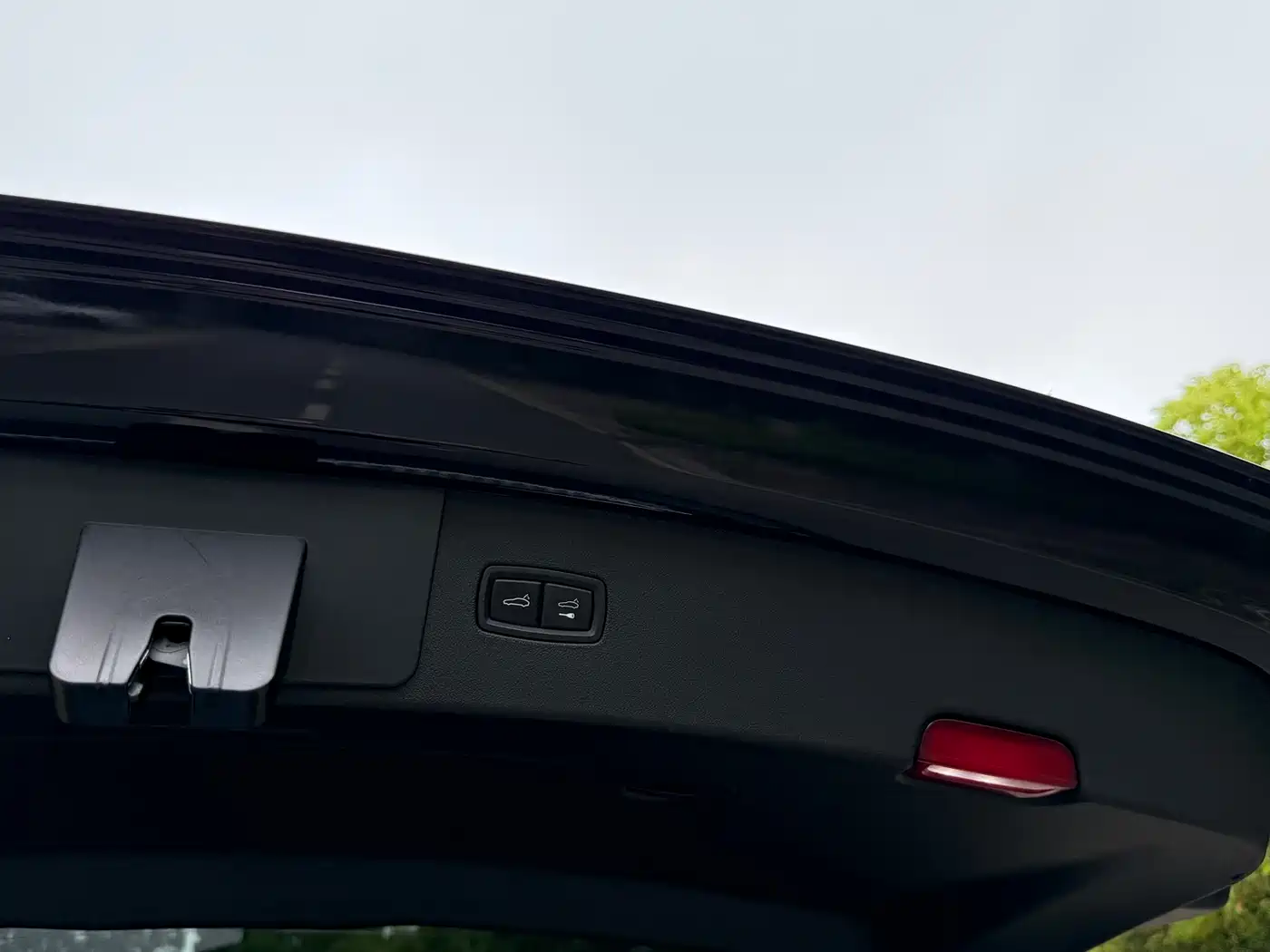 Porsche Cayenne New Energy 2022 Cayenne E-Hybrid 2.0T Platinum Edition фото 19