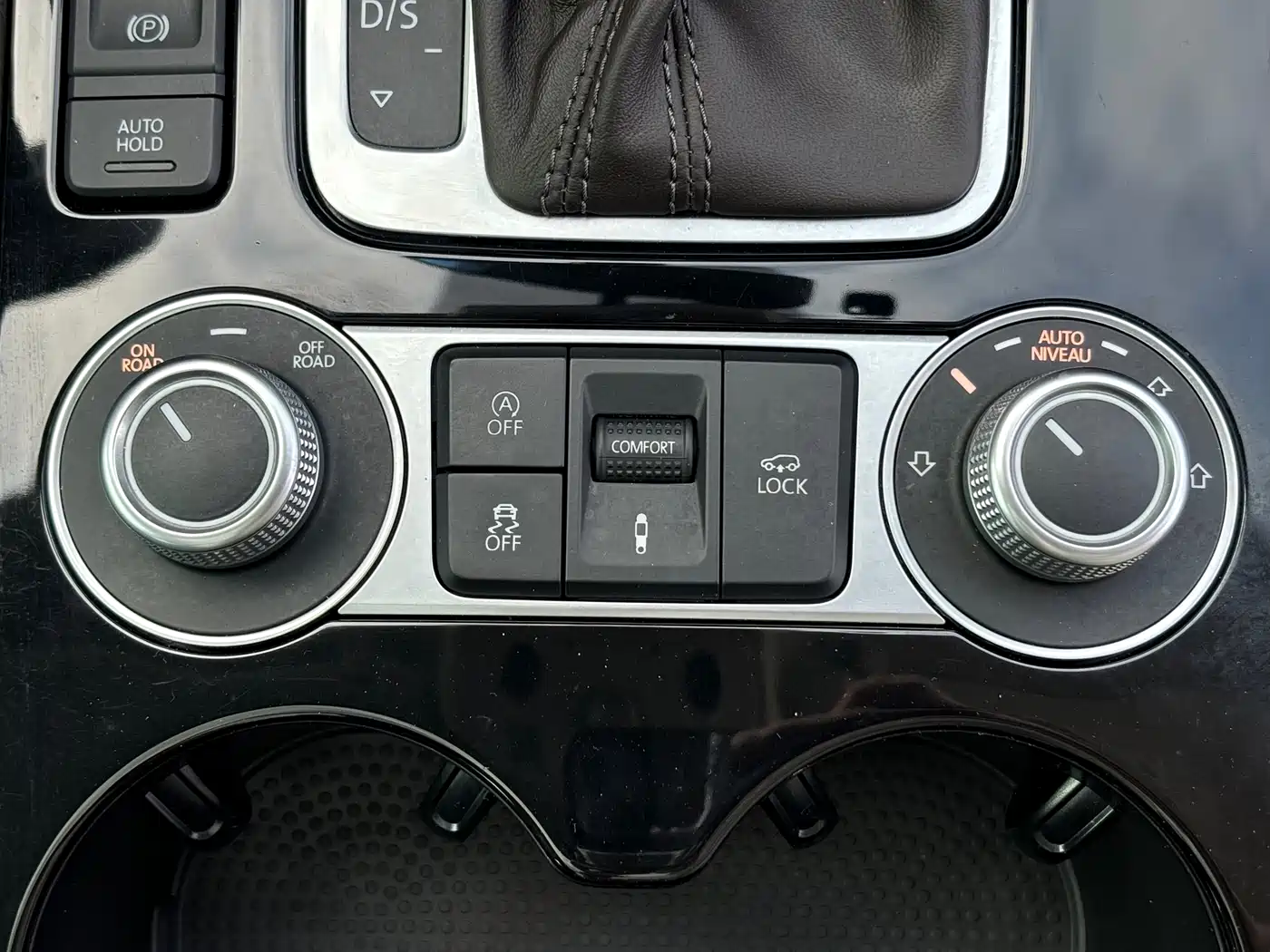 Volkswagen Touareg 2017 3.0TSI Explorer Edition фото 22