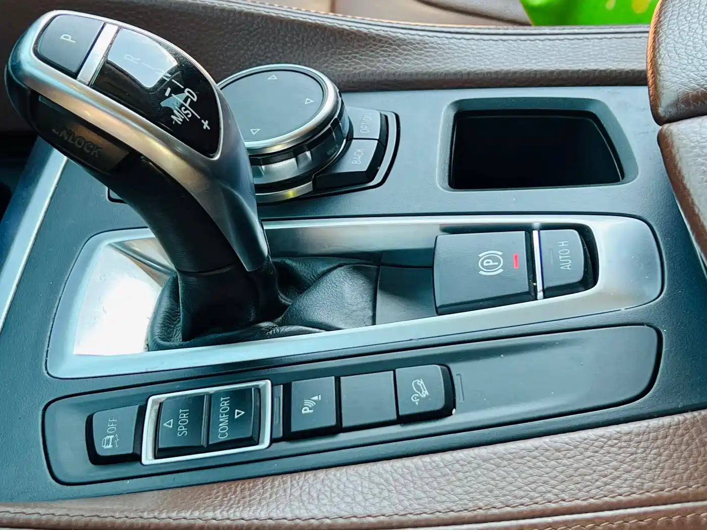 BMW X6 2015 xDrive35i Luxury Model фото 12
