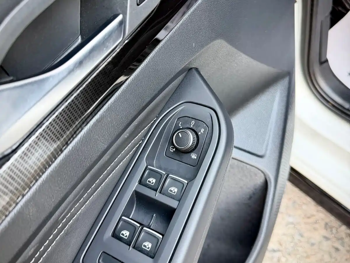 Volkswagen Golf 2021 280TSI DSG R-Line фото 18