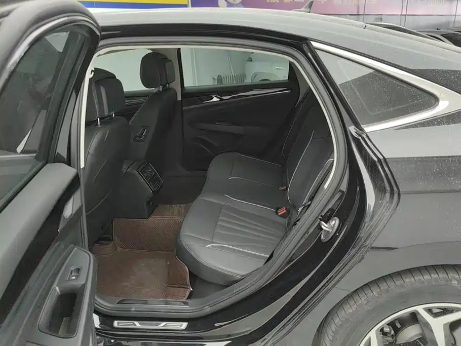  Volkswagen Passat 2024 380TSI Starlight Dragon Soaring Edition 11