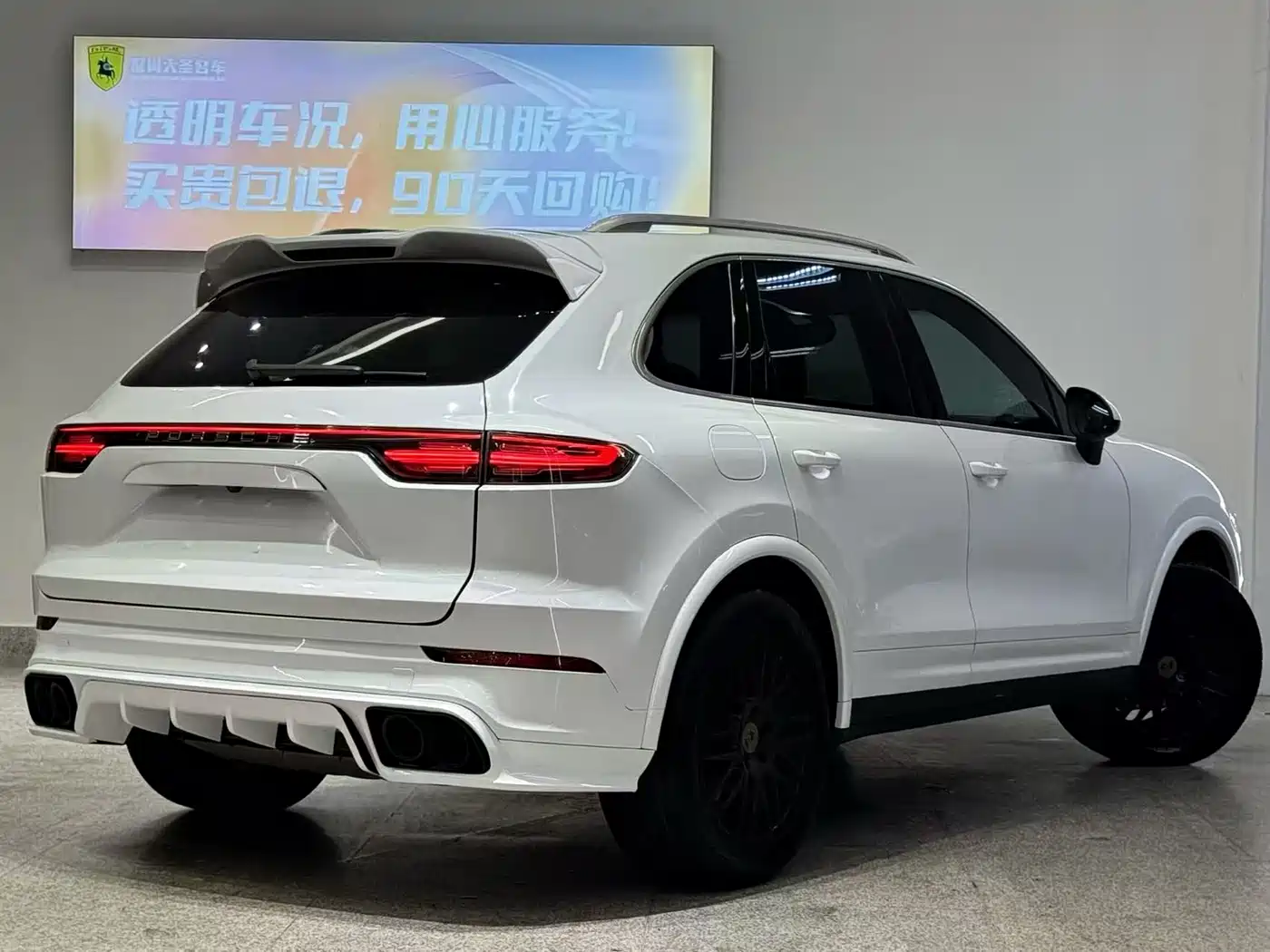 Porsche Cayenne 2014 Cayenne Platinum Edition 3.0T фото 7