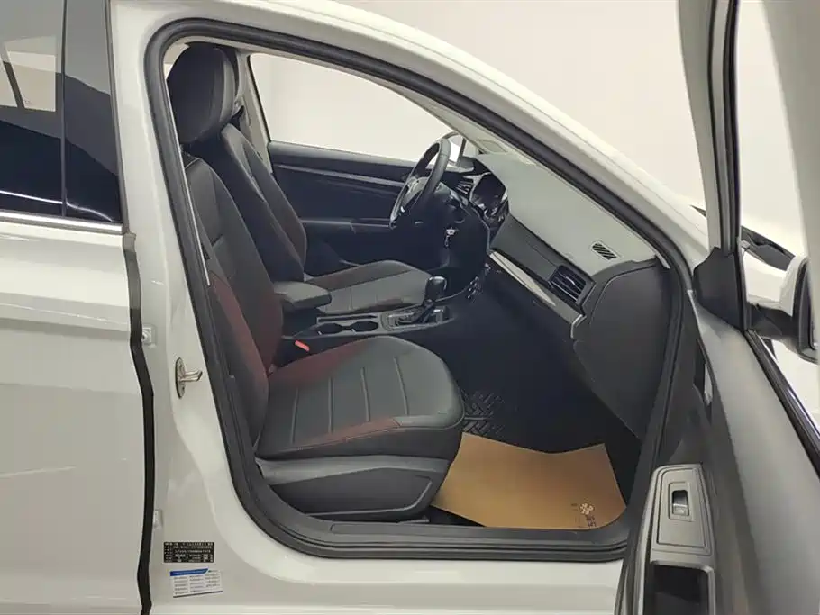 Volkswagen Bora 2021 1.5L Automatic Comfort Smart Edition фото 8