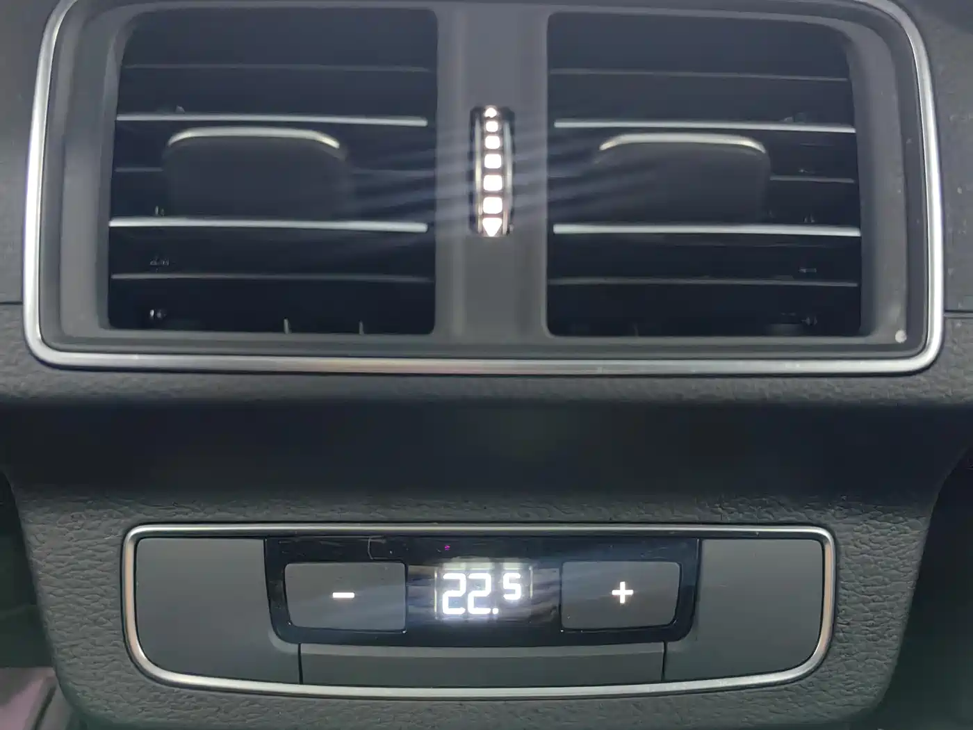 Audi Q5L 2024 Model 45 TFSI Premium Dynamic фото 4