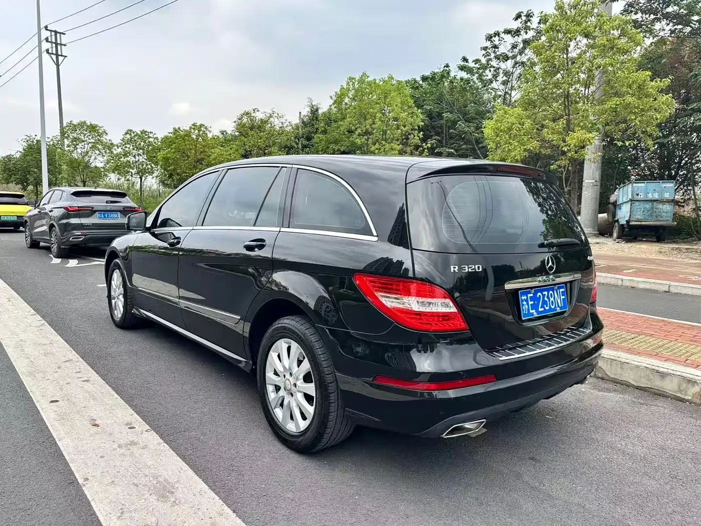 Mercedes-Benz R-Class 2018 2015 R 320 4MATIC Luxury